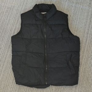 Old Navy Boy's Black Puffer Vest Sz 8